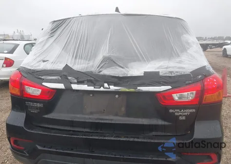 2019 Mitsubishi Outlander Sport 2.0 Se z USA, uszkodzony, nr VIN JA4AP4AU0KU002636